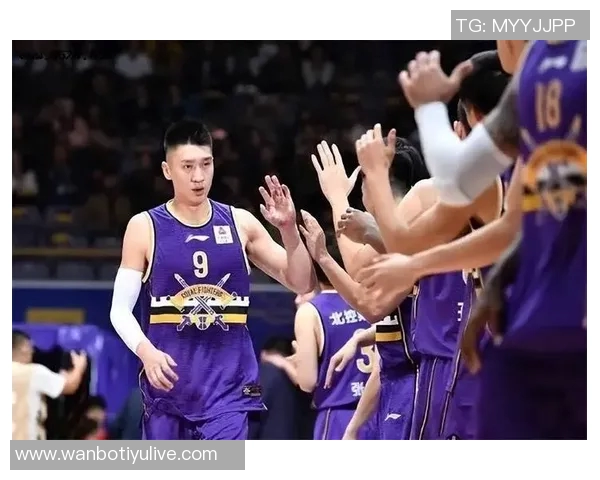 媒体人分析杨瀚森现状与孙悦对比强调其不适应快速球风的原因 媒体人分析杨瀚森现状与孙悦对比强调其不适应快速球风的原因