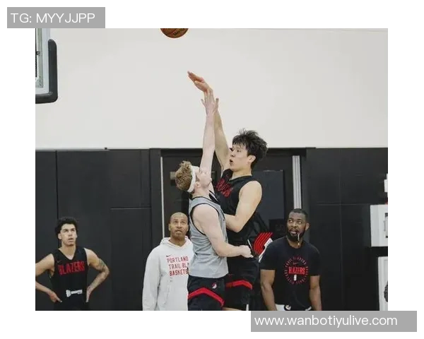 拓记:开拓者高管参与NBA中国赛推动商务合作与关系建立 拓记:开拓者高管参与NBA中国赛推动商务合作与关系建立